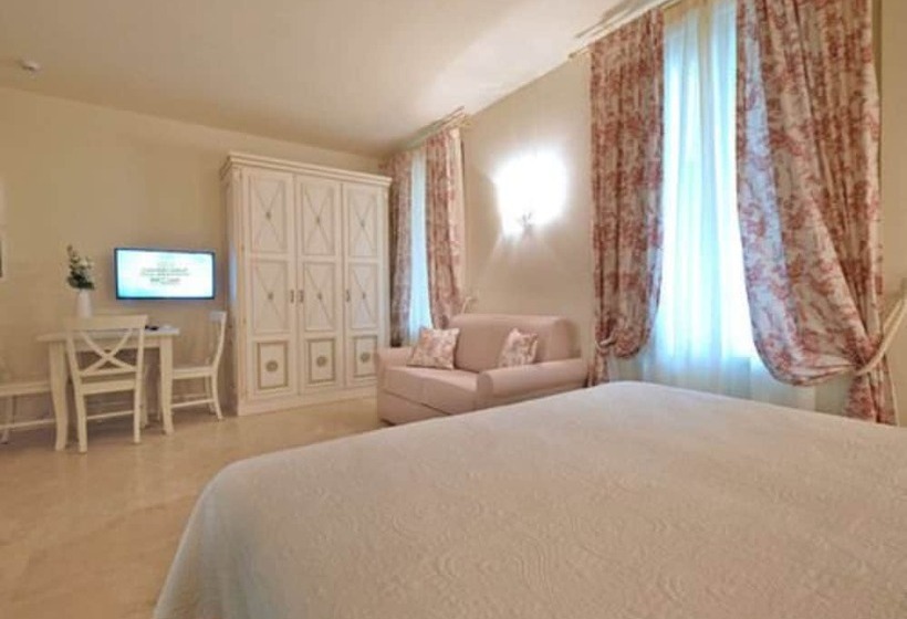 Escritório Estándar, Garda Apartments San Vigilio Golf