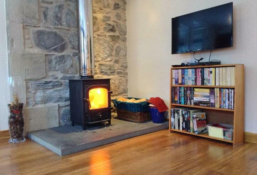 Deluxe Room Mountain View, Dower House Newtonmore B&b
