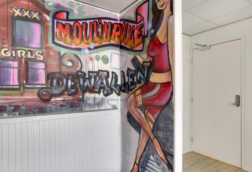 共用房间的床, Dutchies Hostel