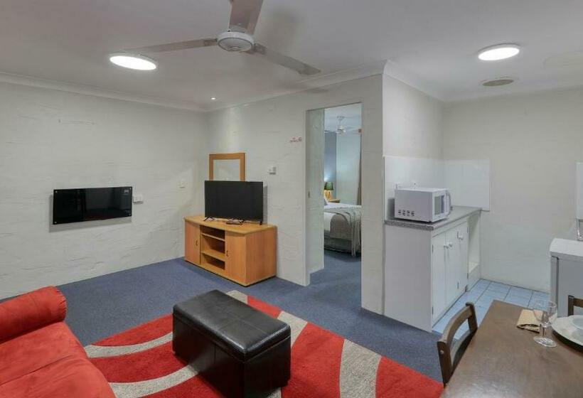 스위트, Grafton Lodge Motel