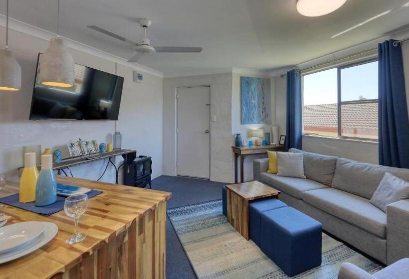 스위트, Grafton Lodge Motel