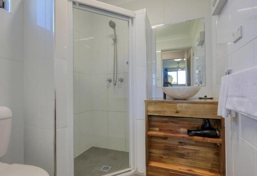 스위트, Grafton Lodge Motel