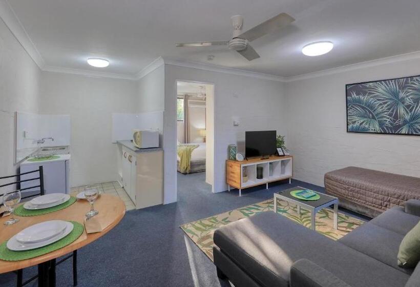 스위트, Grafton Lodge Motel