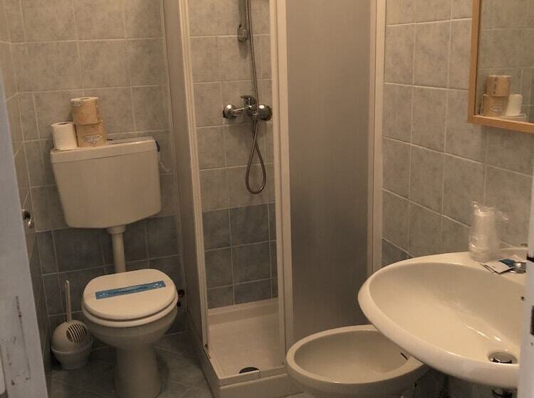 חדר סטנדרט, Adriatico