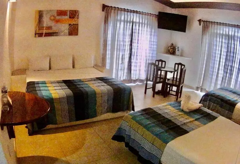 Superior Kolmen Hengen Huone, Bahia Huatulco