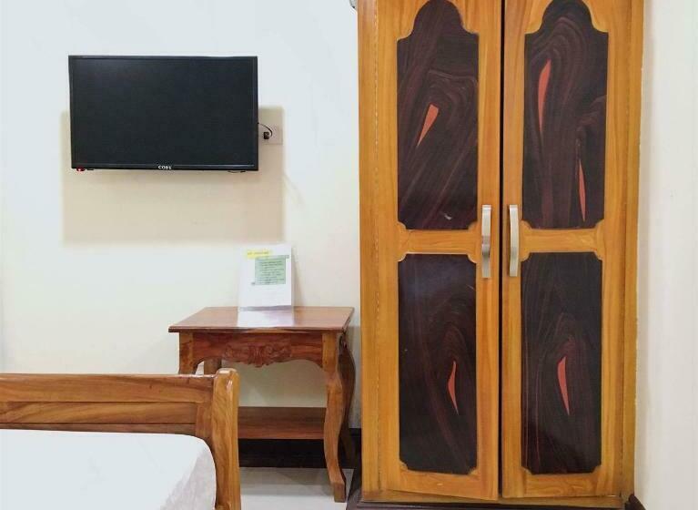 اتاق لوکس سه تخته, Big Creek Mansion