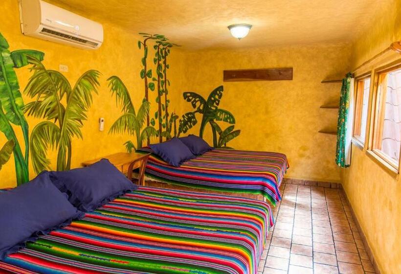 غرفة قياسية رباعية, El Sano Banano Beachside