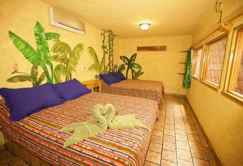 غرفة قياسية رباعية, El Sano Banano Beachside