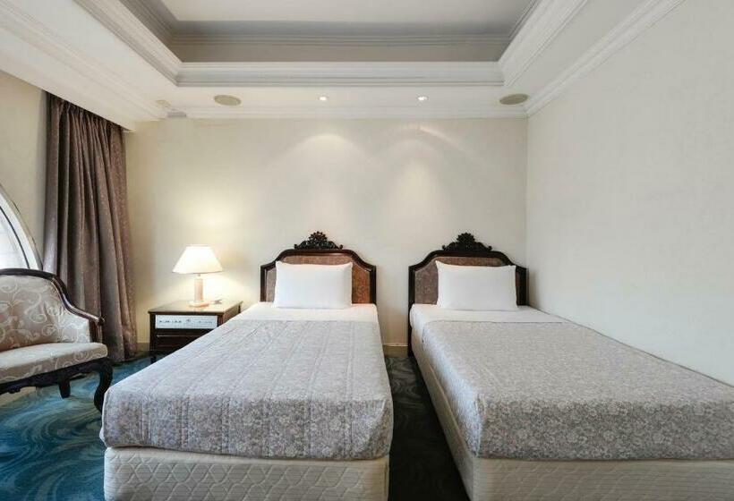 اتاق استاندارد, Forbes