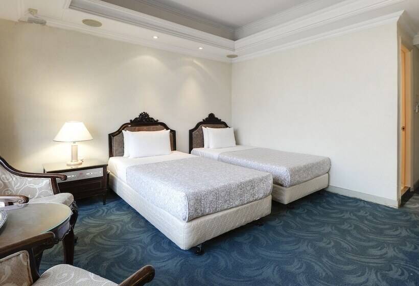 اتاق استاندارد, Forbes