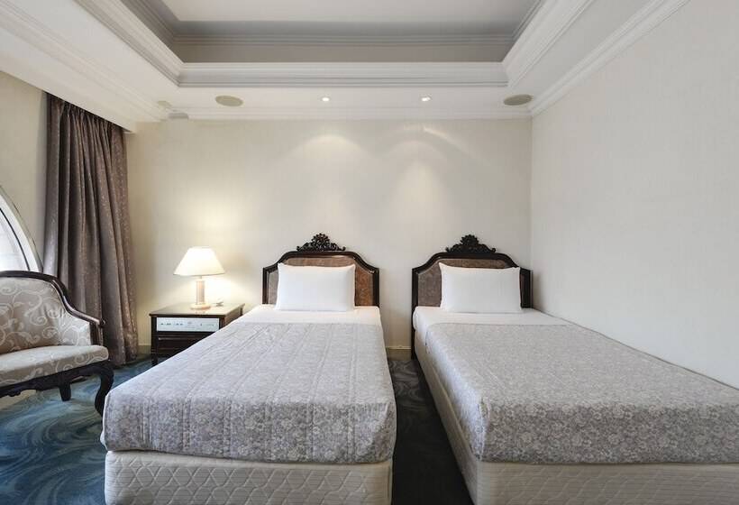 اتاق استاندارد, Forbes