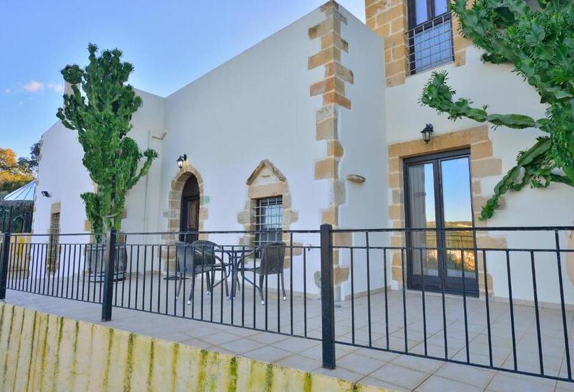 דירת חדר עם טרסה, Maria Villas