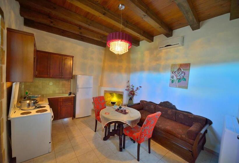 דירה בת חדר שינה 1 עם מרפסת, Maria Villas