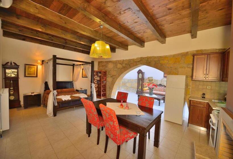 דירת חדר נוף לים, Maria Villas