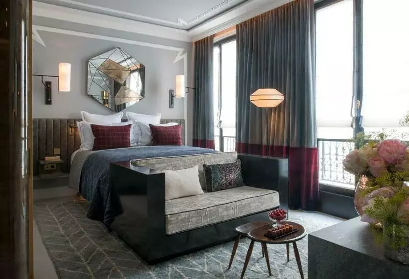 Chambre Supérieure, Nolinski Paris   Evok Collection