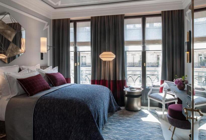 Chambre Supérieure, Nolinski Paris   Evok Collection