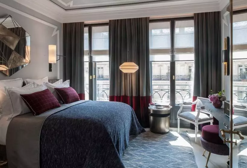 Chambre Supérieure, Nolinski Paris   Evok Collection