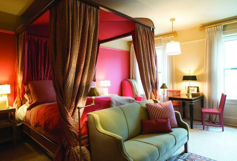 スタンダードルーム, The Ivy