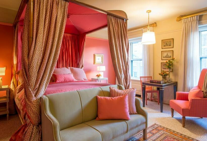 スタンダードルーム, The Ivy