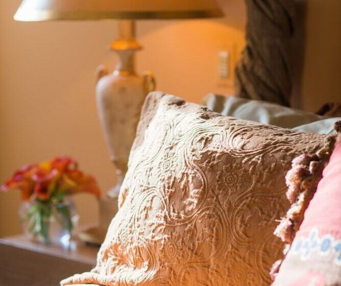 スタンダードルーム, The Ivy