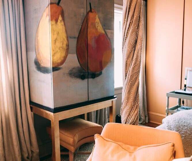 スタンダードルーム, The Ivy