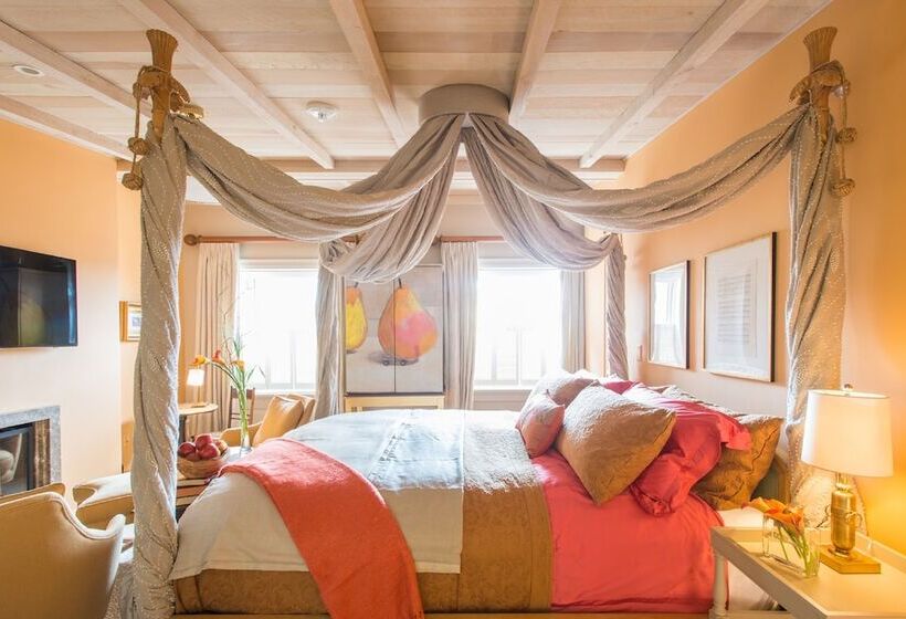 スタンダードルーム, The Ivy