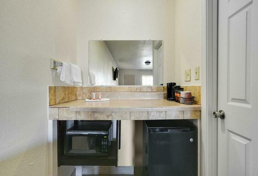 标准间, Route 66 Inn