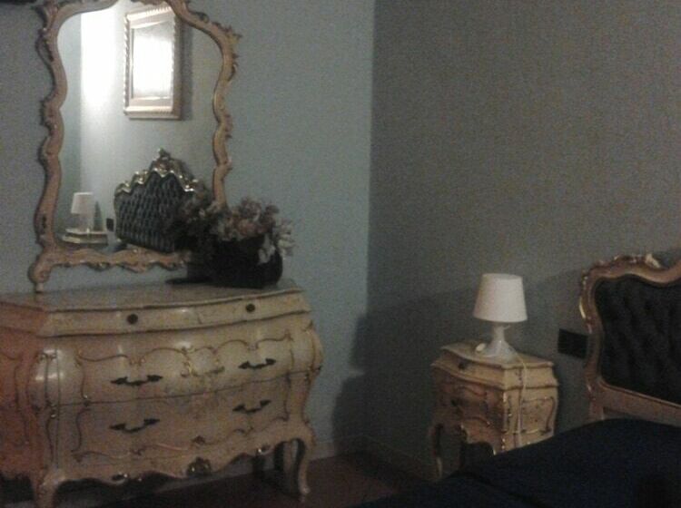 اتاق استاندارد با سرویس بهداشتی مشترک, Emma B&b