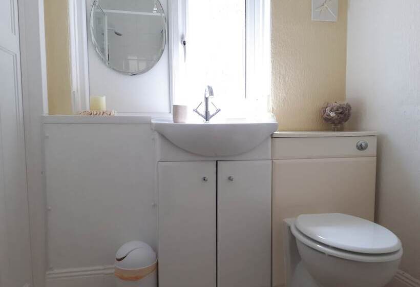 标准间, Trentham House