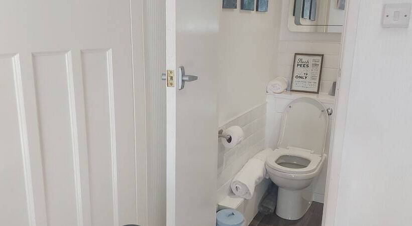 标准间, Trentham House