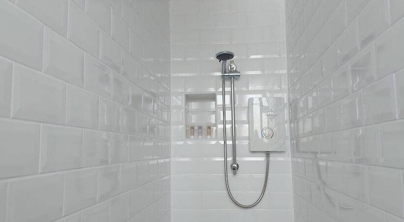 家庭间, Trentham House