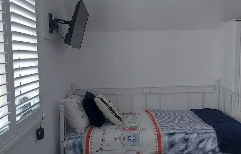 家庭间, Trentham House