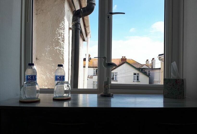 标准间, Trentham House