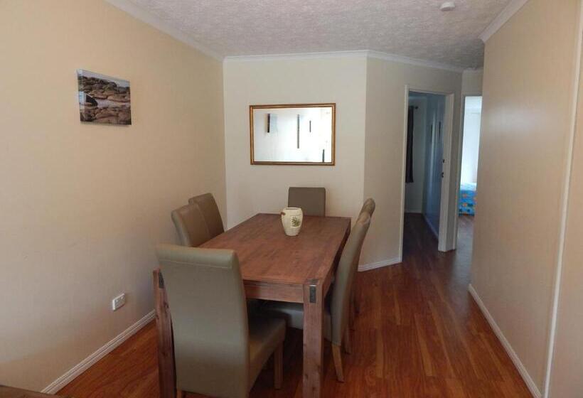 Апартаменты 2 Спальни, Tranquil Shores Holiday Apartments