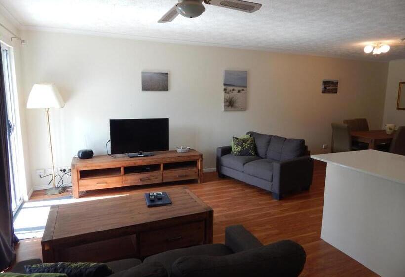 Апартаменты 2 Спальни, Tranquil Shores Holiday Apartments