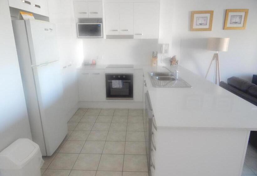 Апартаменты 1 Спальня с Балконом, Tranquil Shores Holiday Apartments