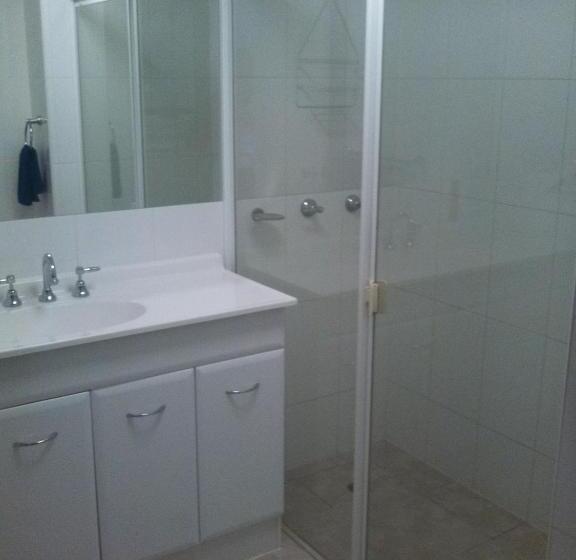 Апартаменты 1 Спальня с Балконом, Tranquil Shores Holiday Apartments