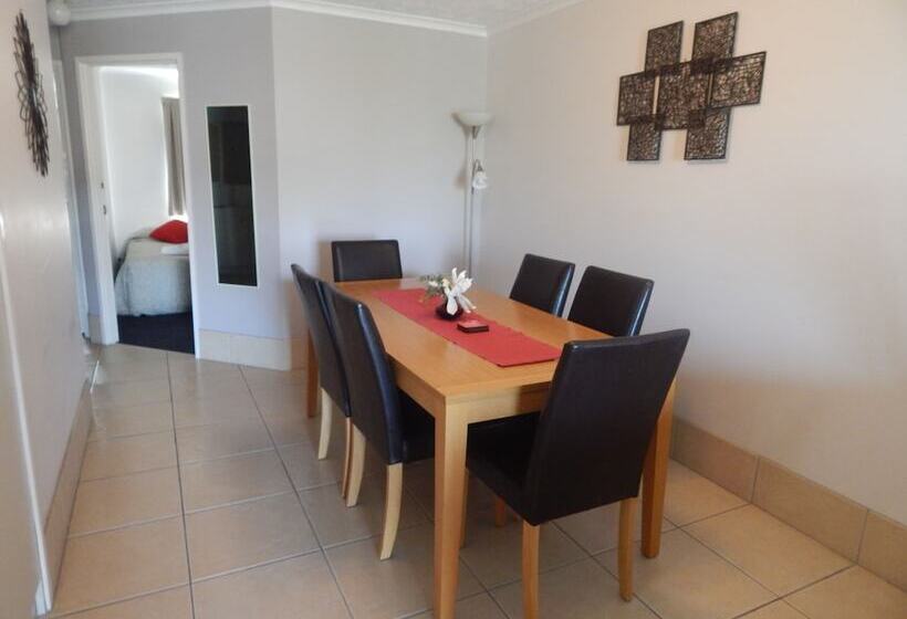 Апартаменты 2 Спальни, Tranquil Shores Holiday Apartments