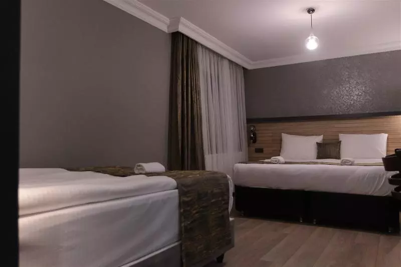 اتاق استاندارد سه نفره, çag Otel