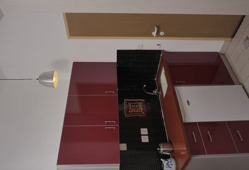 إستوديو قياسى, Allenby 2 Bed & Breakfast