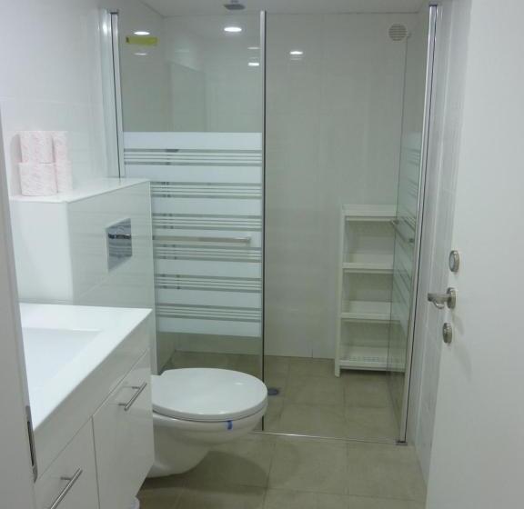 غرفة ديلوكس مزودة بشرفة, Allenby 2 Bed & Breakfast