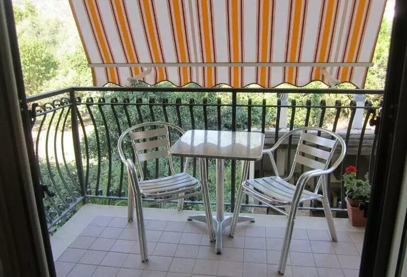 キングサイズベッドのスタンダードルーム, B&b Il Sole Nascente