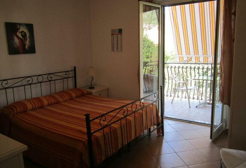 חדר סטנדרט עם מיטת קינג, B&b Il Sole Nascente