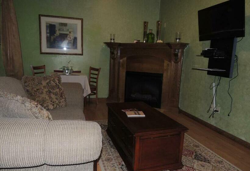 חדר דלוקס עם מיטת קינג, The Whispering Pines Inn