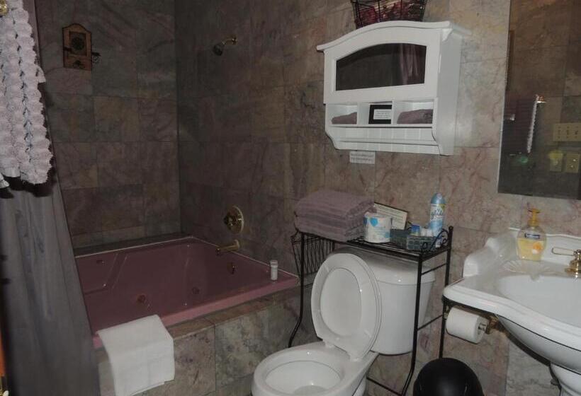 Стандартный Номер Кровать Кинг, The Whispering Pines Inn