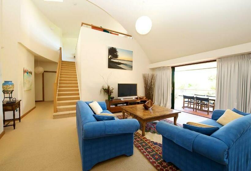 דירת פנטהאוז 1 חדרי שינה, Byron Links Apartments