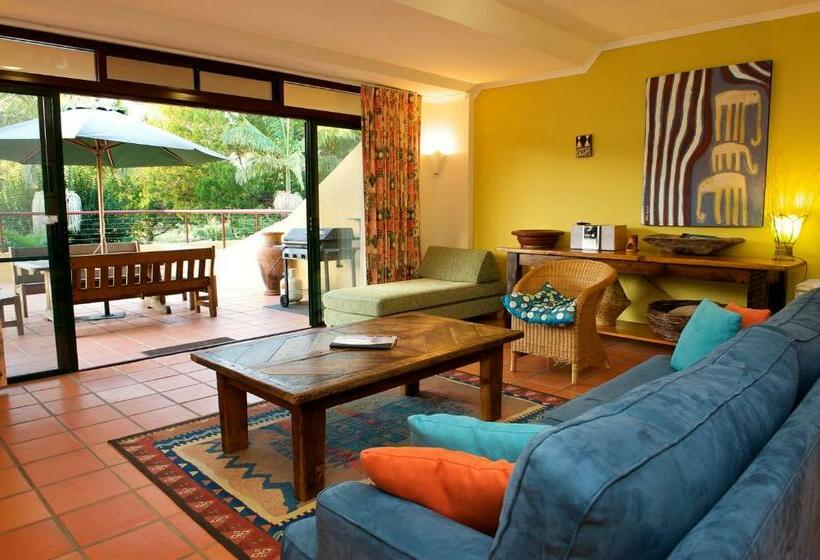 דירת שלושה חדרים, Byron Links Apartments