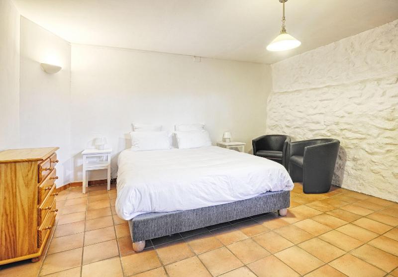 标准间, Domaine De Fraisse