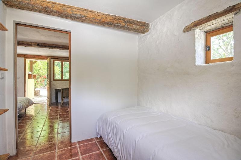 Quarto Triplo Estandar, Domaine De Fraisse