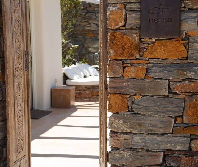 סוויטת דלוקס נוף לים, Aigis Suites